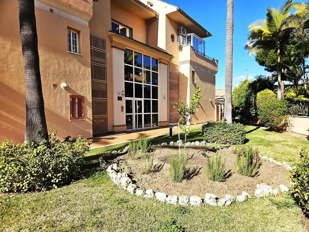 Lunamar - Luxurious Apartment With A Private Pool. Marbella