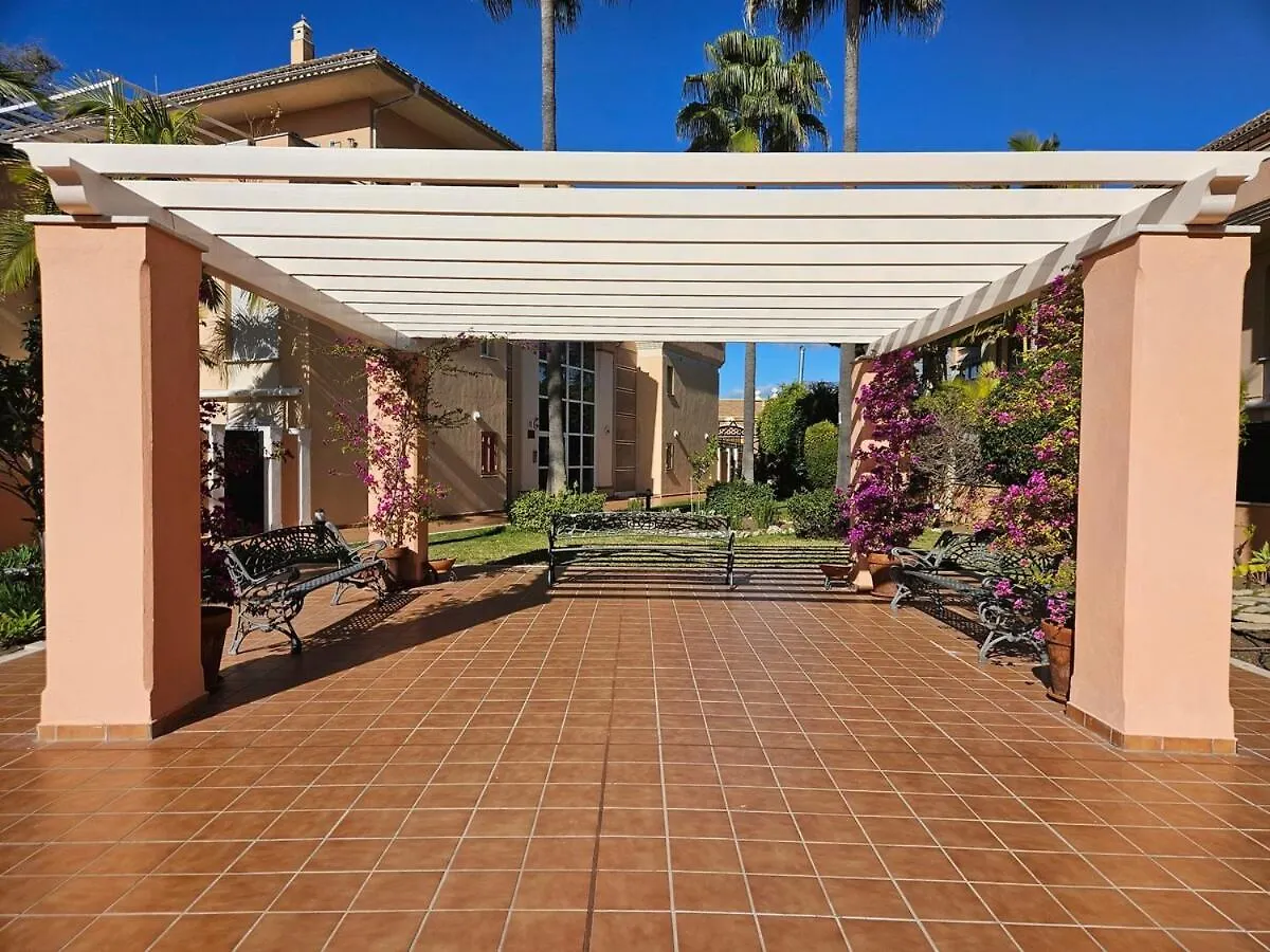 Villa Lunamar - Luxurious Apartment With A Private Pool. Marbella