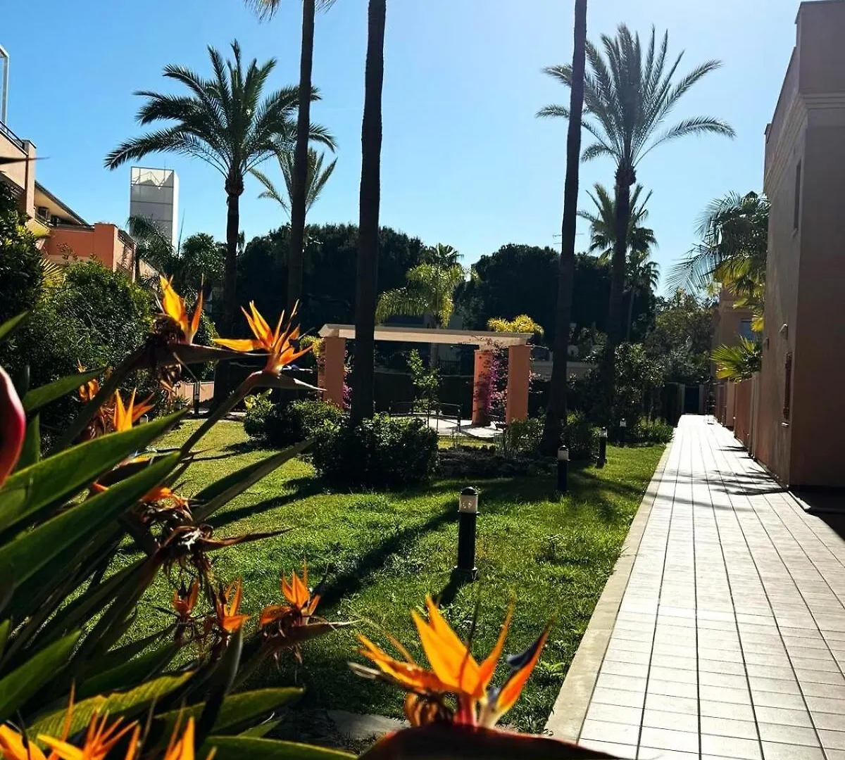 Lunamar - Luxurious Apartment With A Private Pool. Marbella